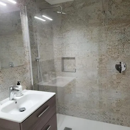 Διαμέρισμα Moderno Colon Con Vistas Al Mar Κάλπε